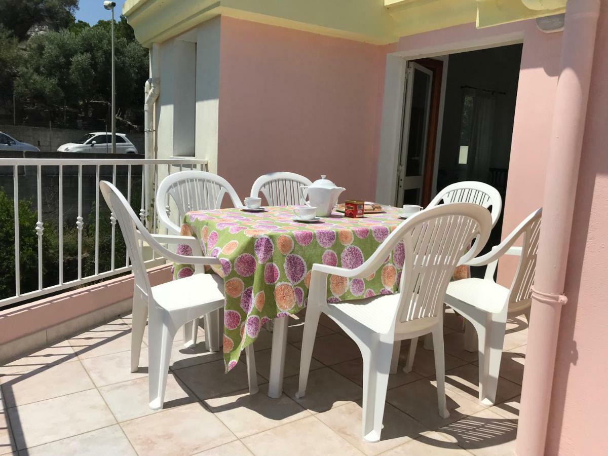 Apartmán Casa Rosa Cala Gonone Exteriér fotografie
